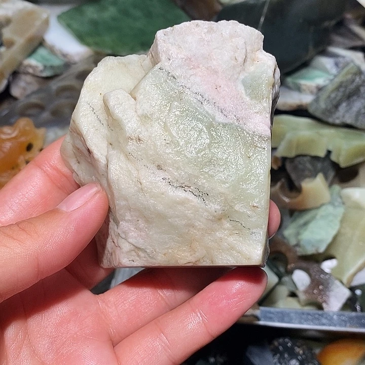 未镶嵌和田玉（糖玉）珠宝奇石