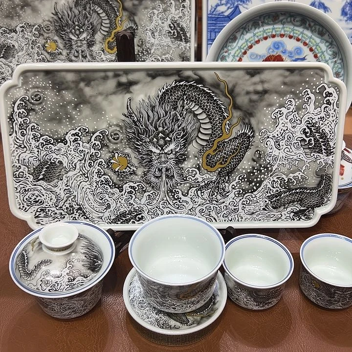 摆件景德镇市的中心城区是我国的著名