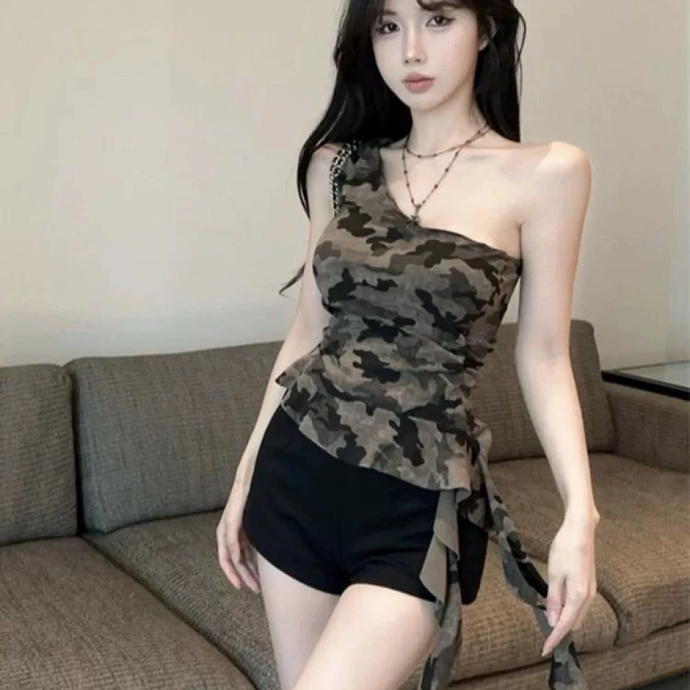 不规则斜肩迷彩吊带背心女夏季泰式辣妹一字肩抹胸小上衣独特绝美