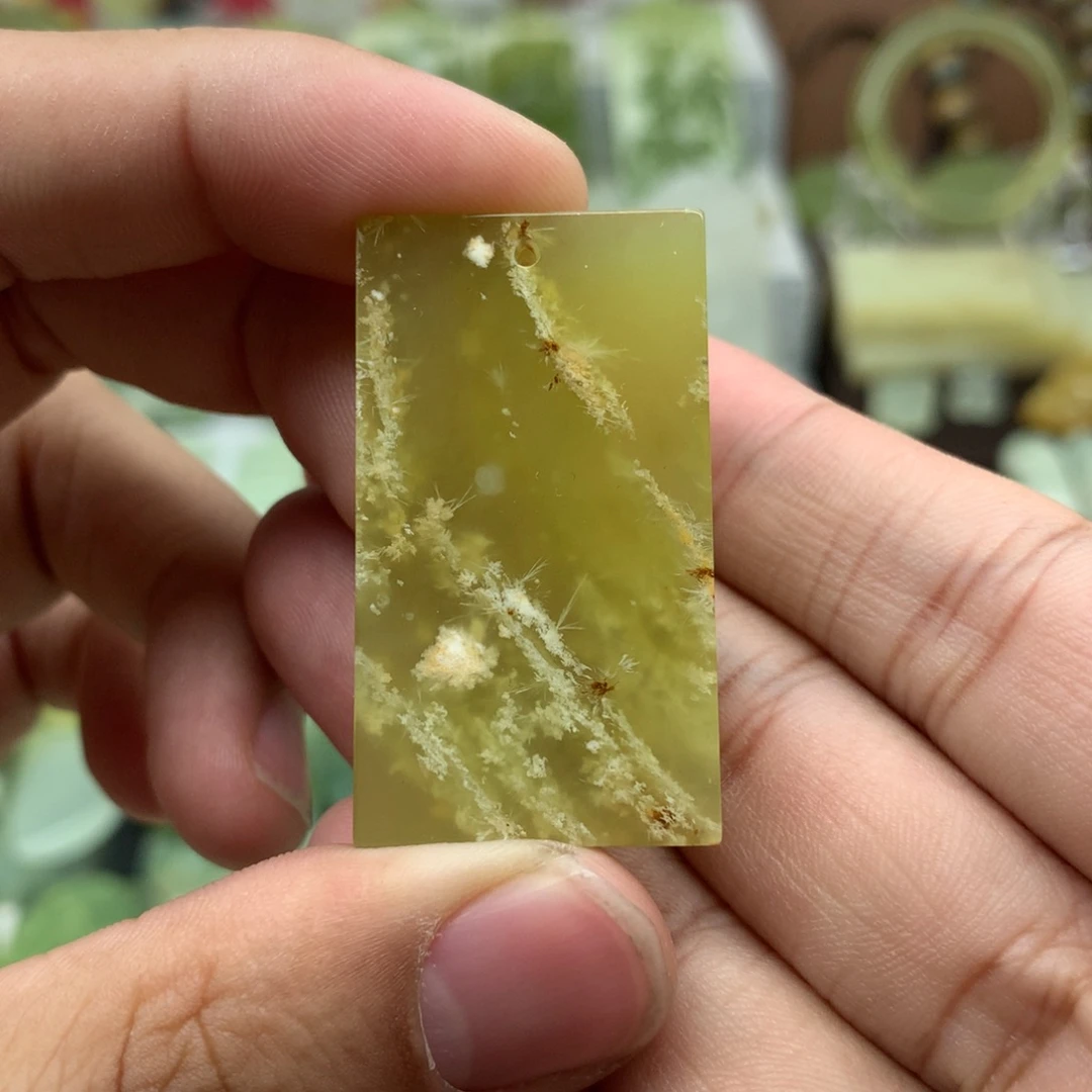 岫玉未镶嵌吊坠(不含链)