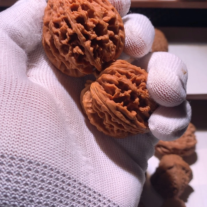 兰***师吊坠文玩核桃花王