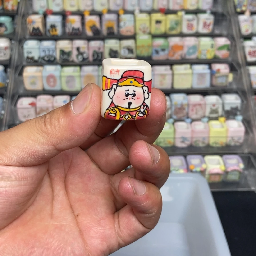 林***琦手捏釉烧拇指花盆1只