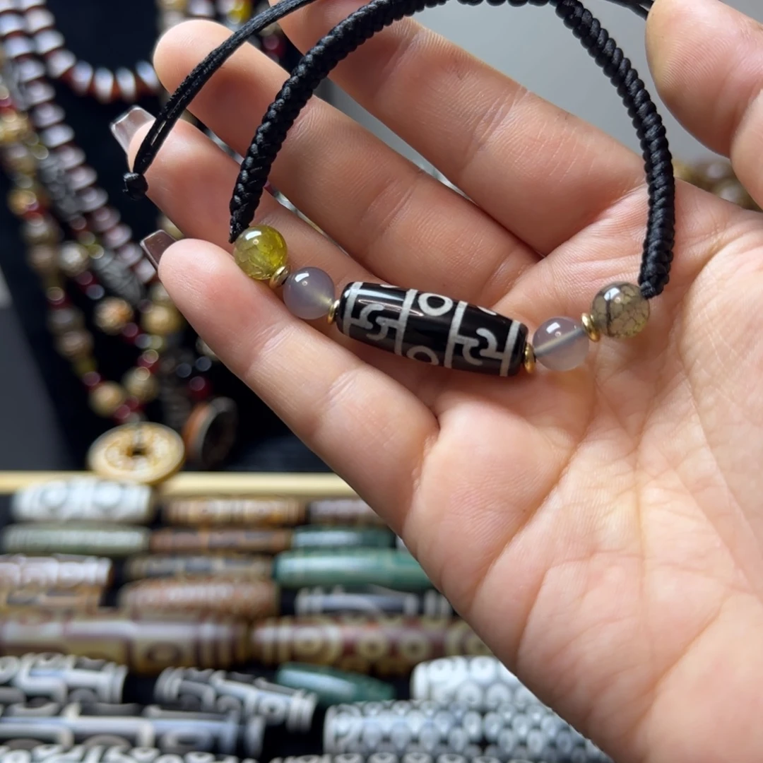 玛瑙/玉髓合金颈饰