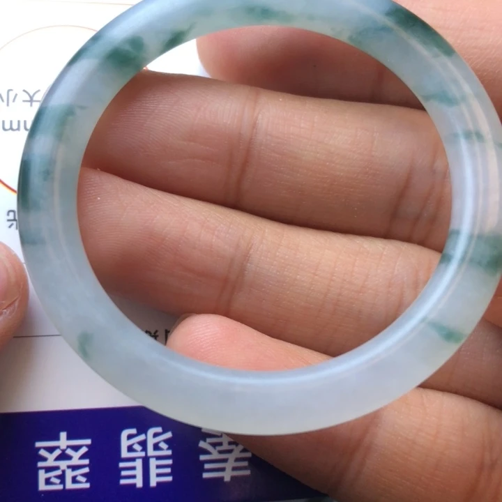 定制翡翠未镶嵌挂件