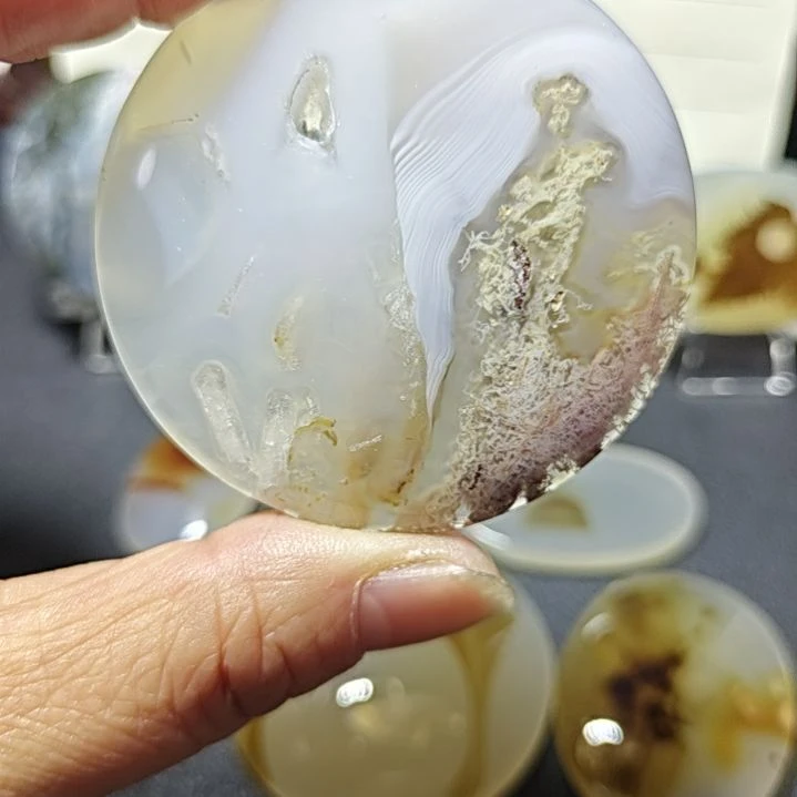 玛瑙/玉髓未镶嵌珠宝奇石