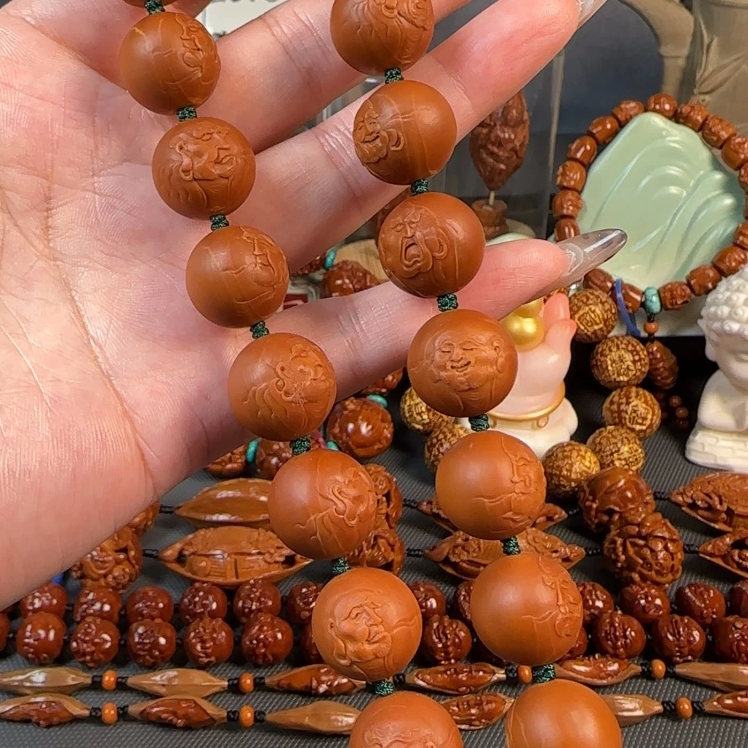 手串/手链橄榄核宽1.6老树铁核薄意雕十八罗汉手持