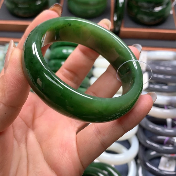 【闪购商品】未镶嵌手镯和田玉（碧玉）