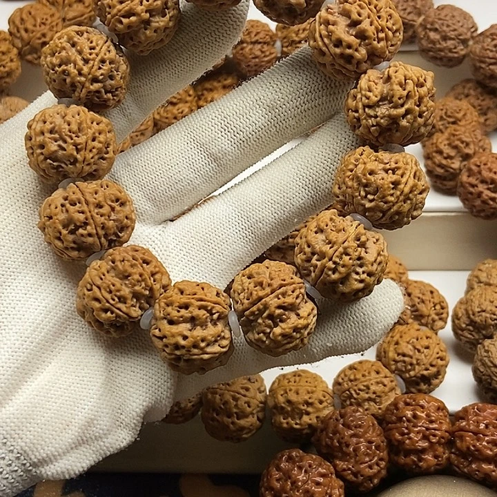 小***氓吊坠金刚菩提深沟梅花