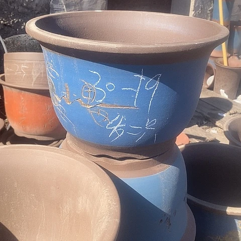 紫砂中国宜兴紫砂花盆，