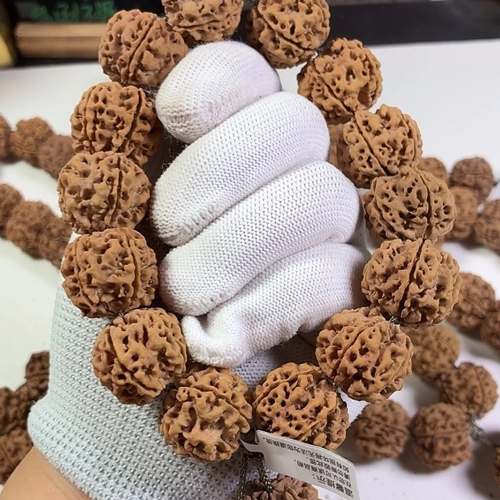 钱***吟金刚菩提手串一号安娜23小小超