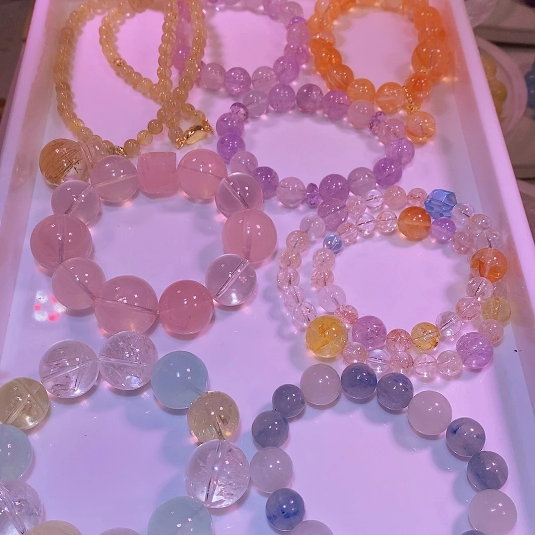 哔***啦水晶手串未镶嵌差价