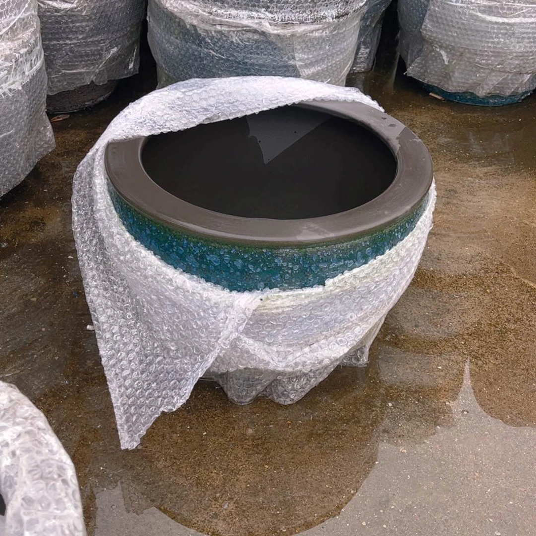 瓷片直径42厘米高度25厘米……