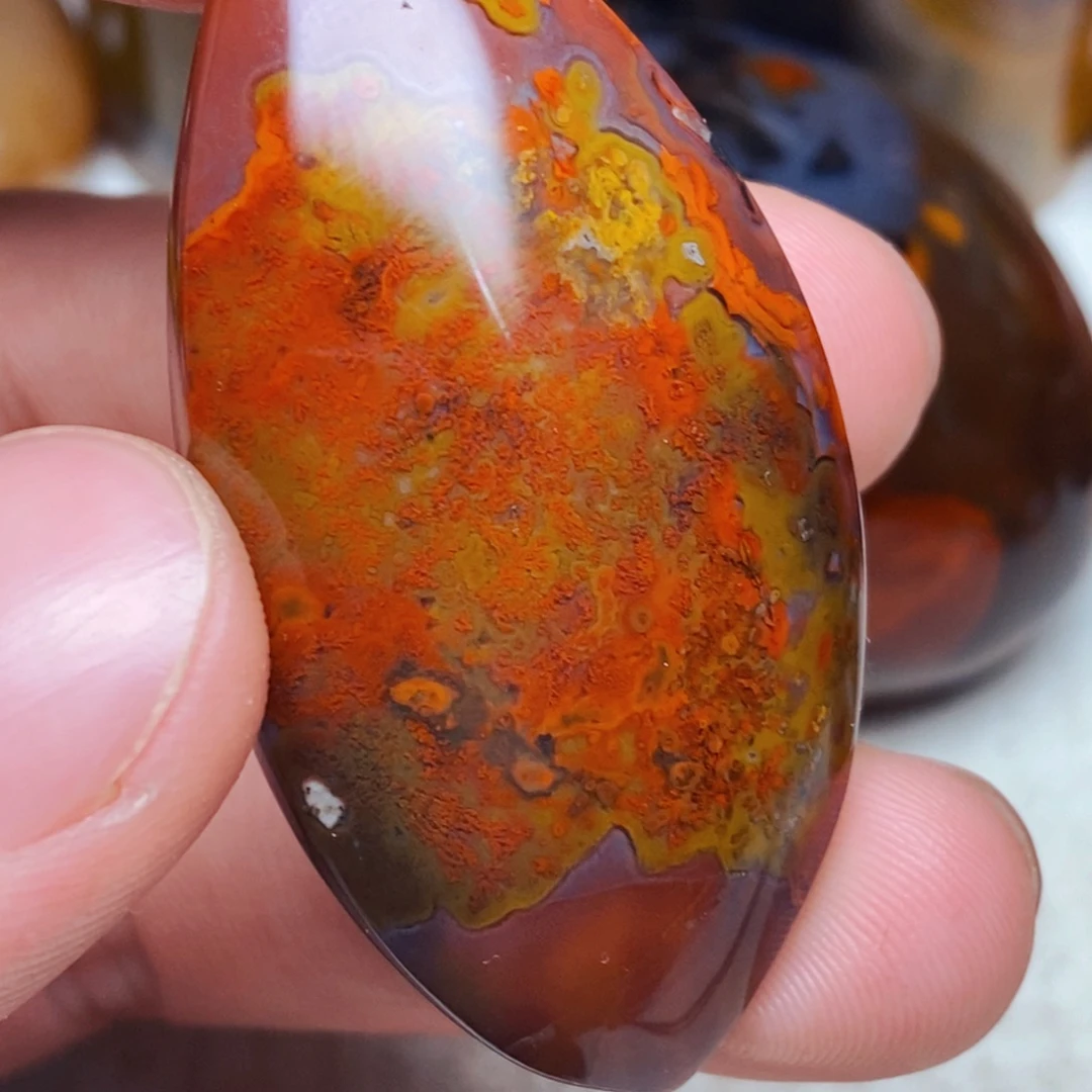 用***7玛瑙/玉髓未镶嵌颈饰