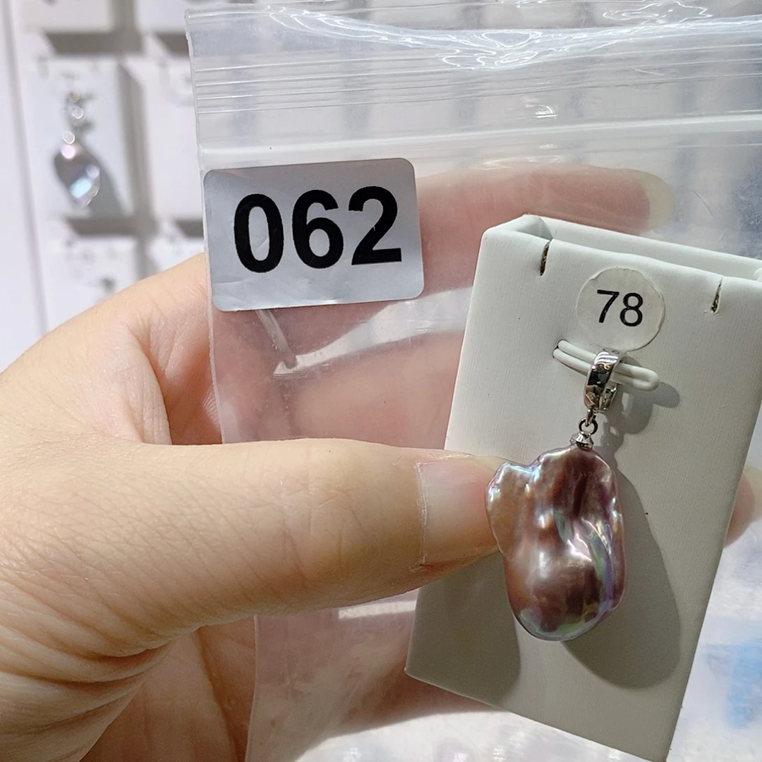 淡水珍珠合金颈饰