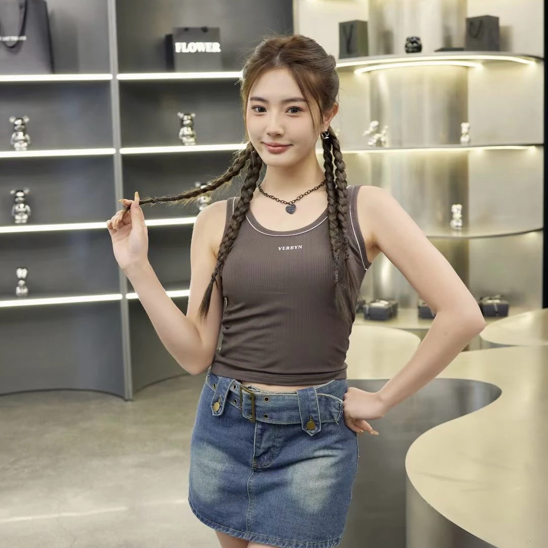 【苏薇】螺纹精致字母带胸垫一体杯背心时尚外穿遮副乳背心 23815