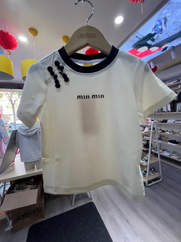 38413A 达巴夏季新中式印花字母修身T恤