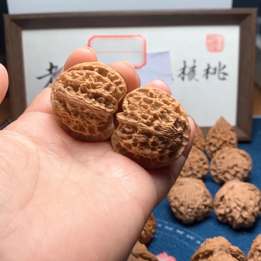 文玩核桃吊坠v*苹果园