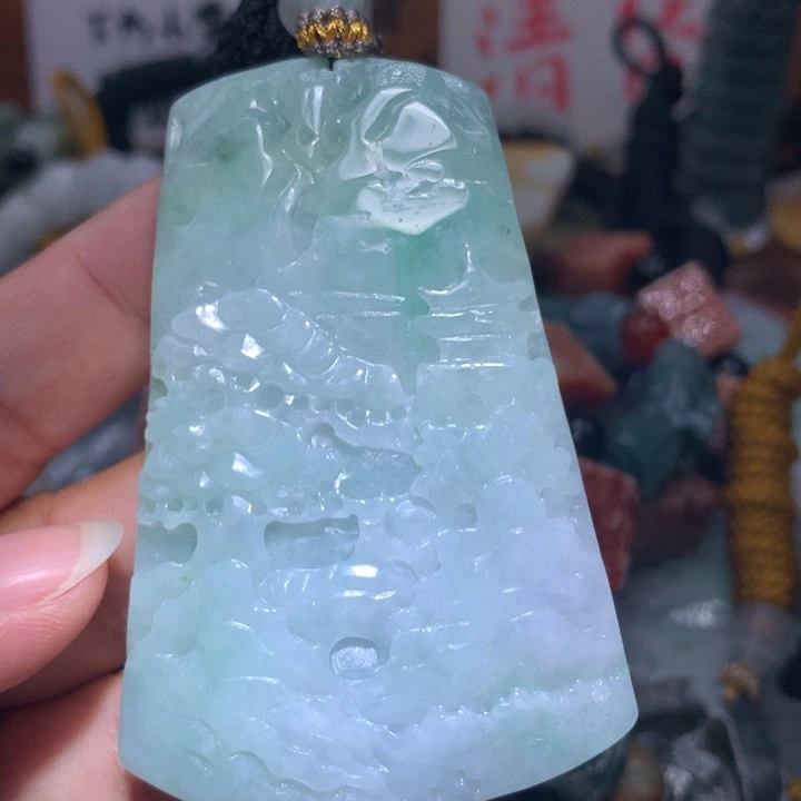 翡翠未镶嵌颈饰保真天然A货翡翠