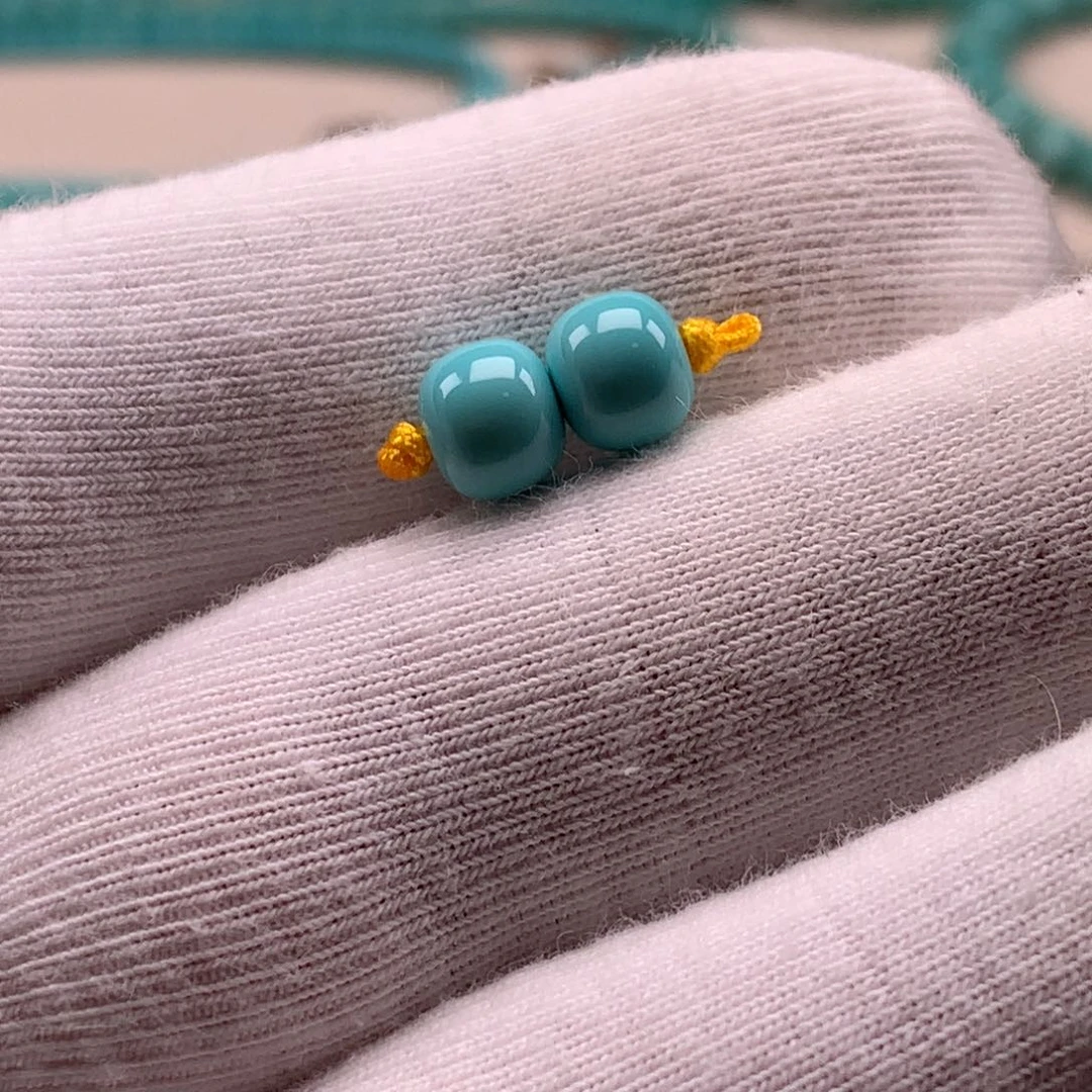 绿松石未镶嵌颈饰