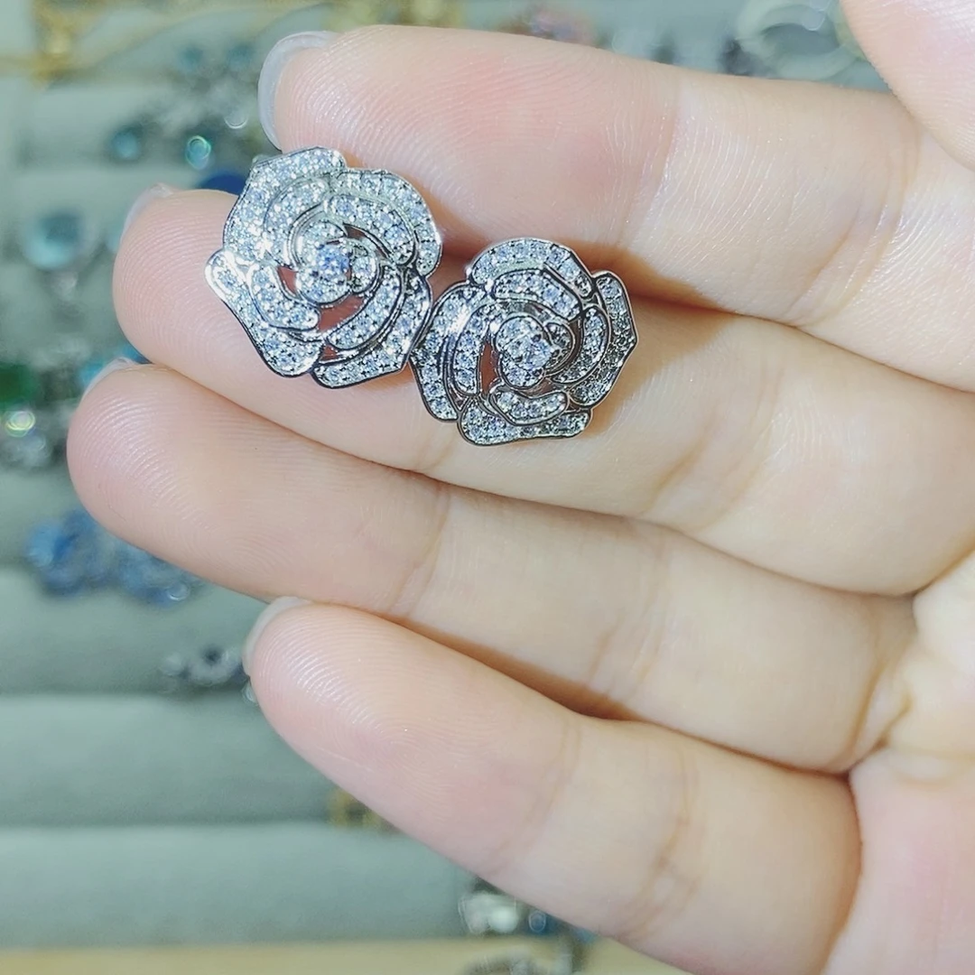 【闪购商品】银S925镶嵌耳饰托帕石