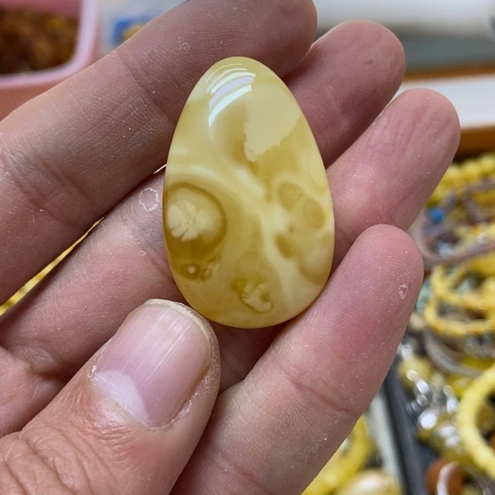 裸石蜜蜡未镶嵌吊坠