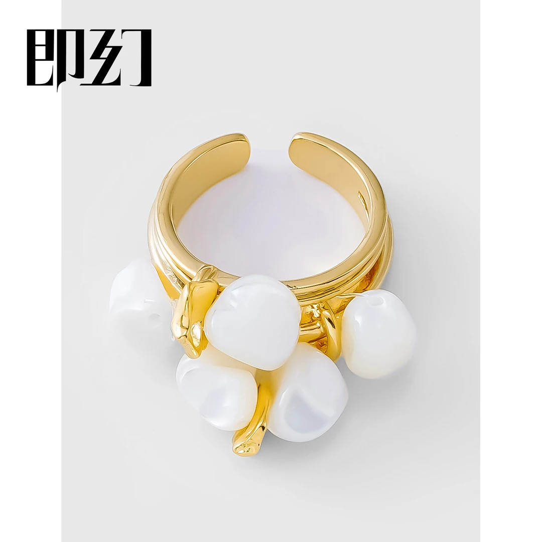 即幻 铜合金戒指 法式优雅气质时尚小众高级感白珠戒指 361-10278