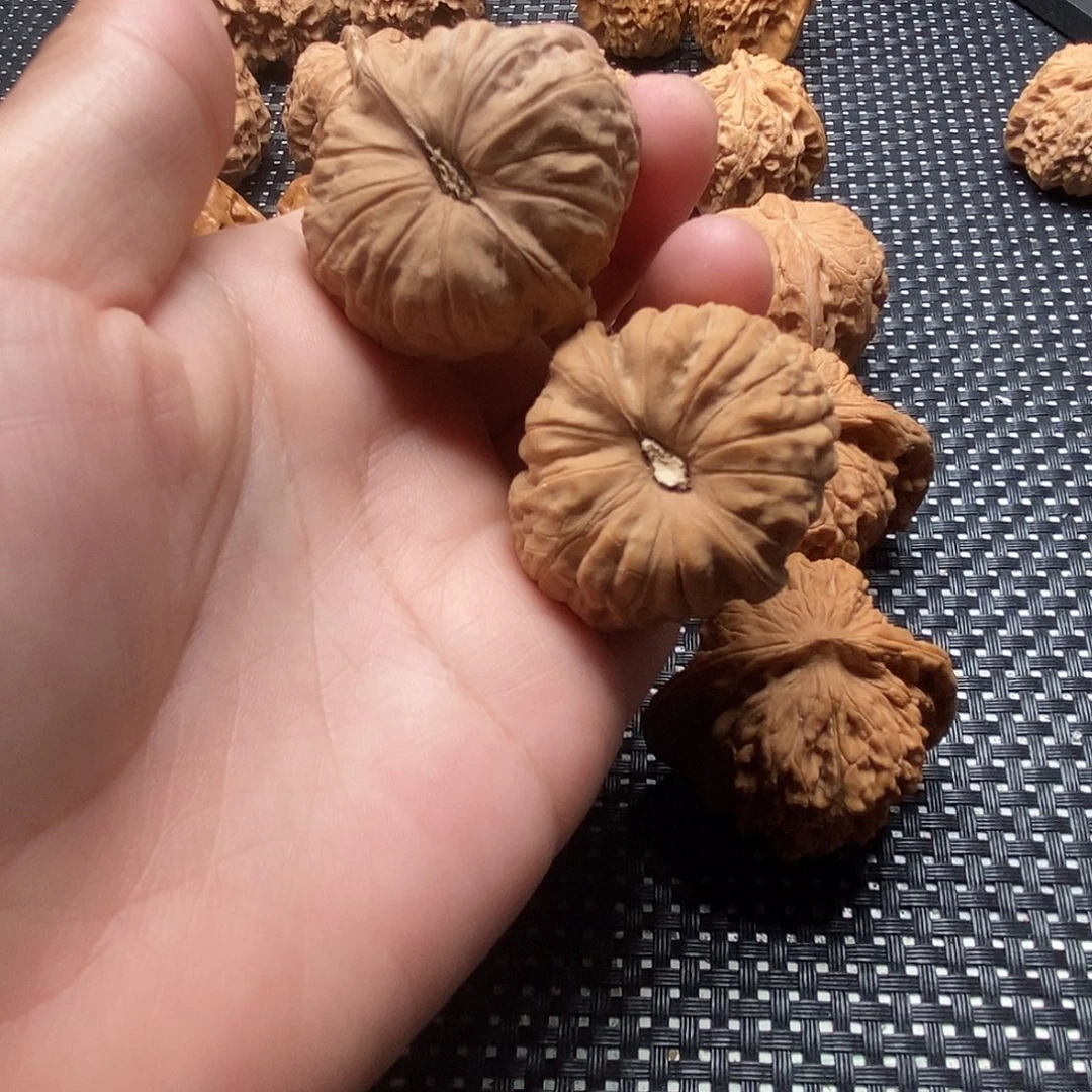文玩核桃吊坠核桃