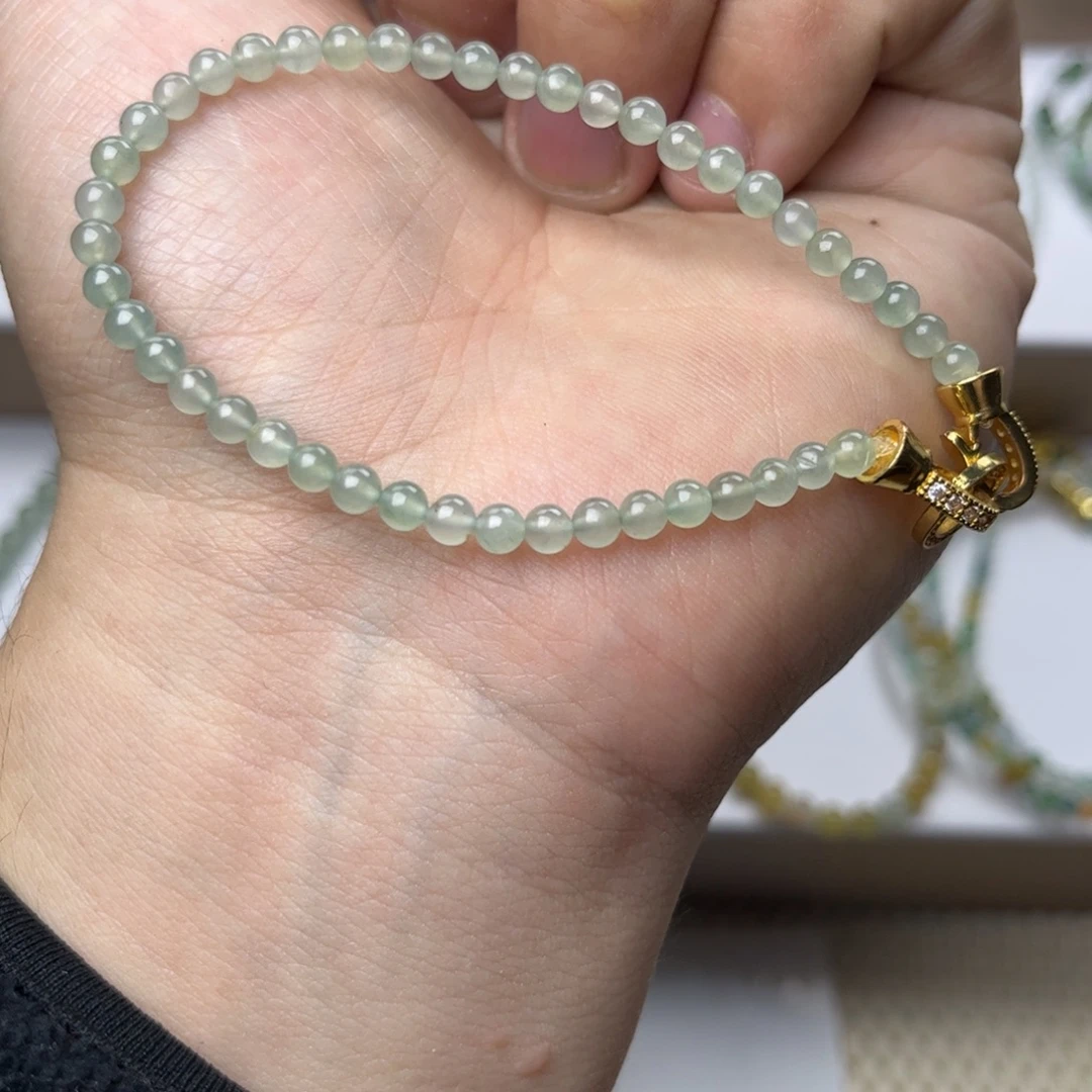 翡翠未镶嵌颈饰122