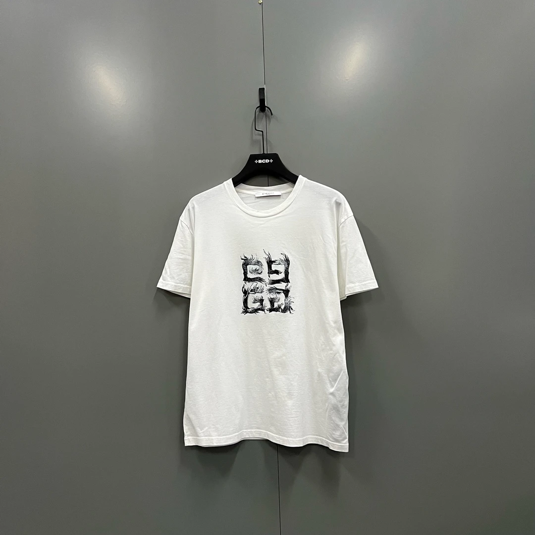 (ll) Givenchy 纪梵希 四宫格印花短袖 S码95新无配件 fg202863