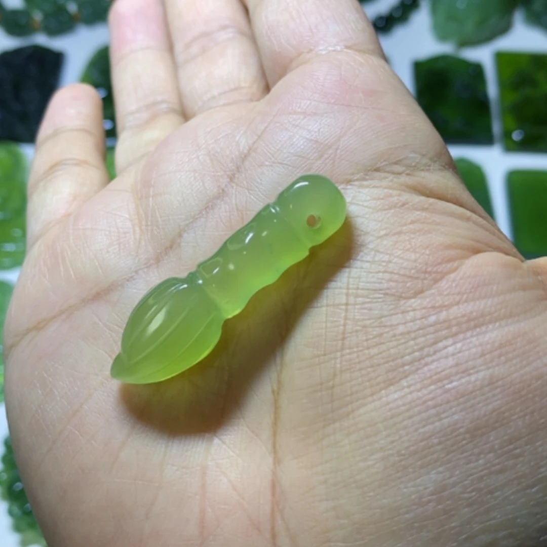 【闪购商品】未镶嵌蛇纹石玉颈饰