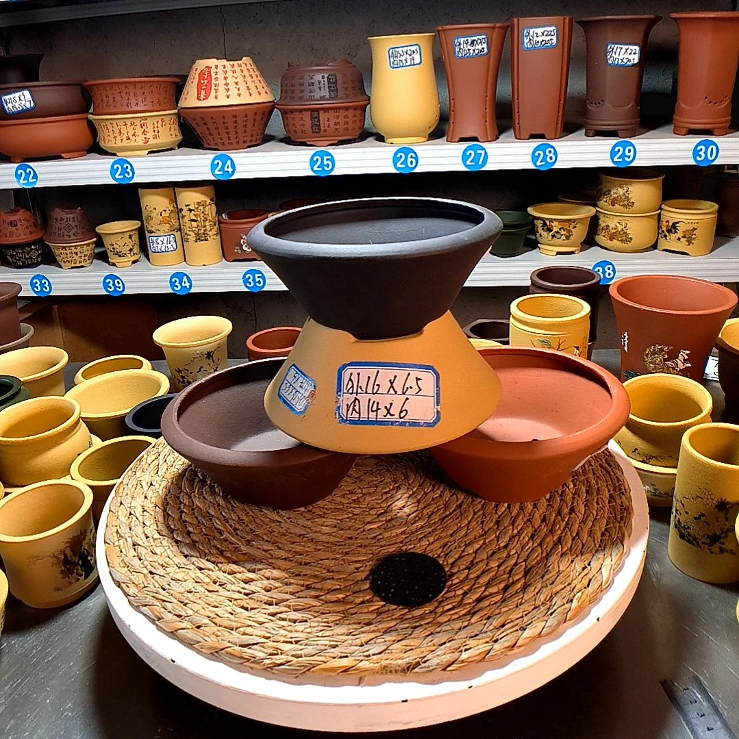 宜兴紫砂紫砂花盆花盆里