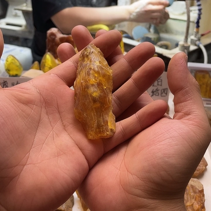 卡***噢定制琥珀未镶嵌天然琥珀蜜蜡