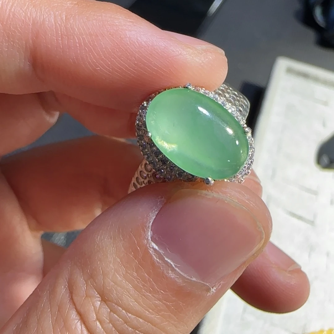 翡翠未镶嵌戒指翡翠