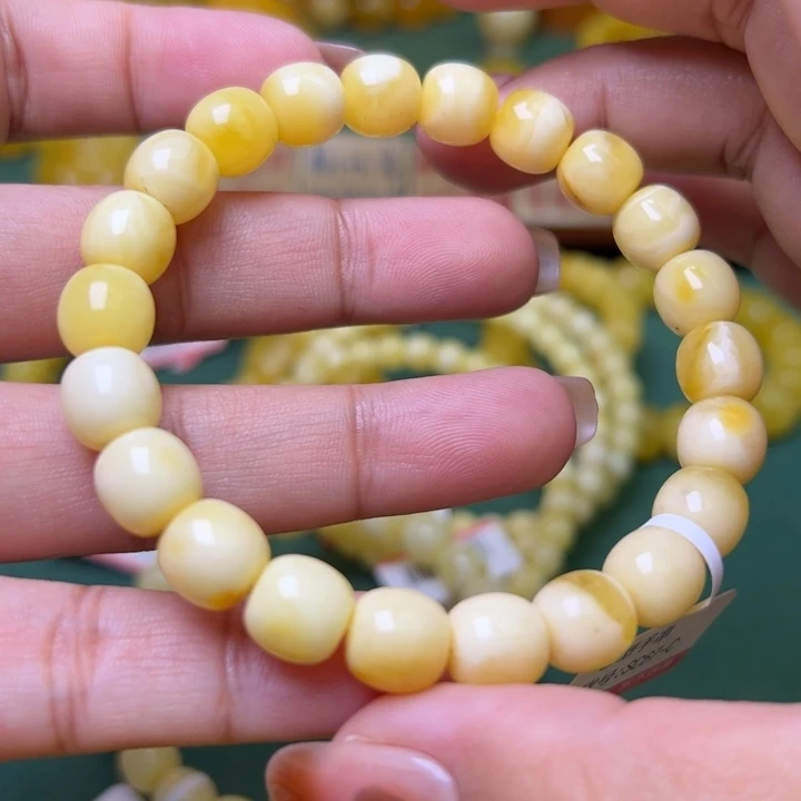 蜜蜡未镶嵌珠宝奇石