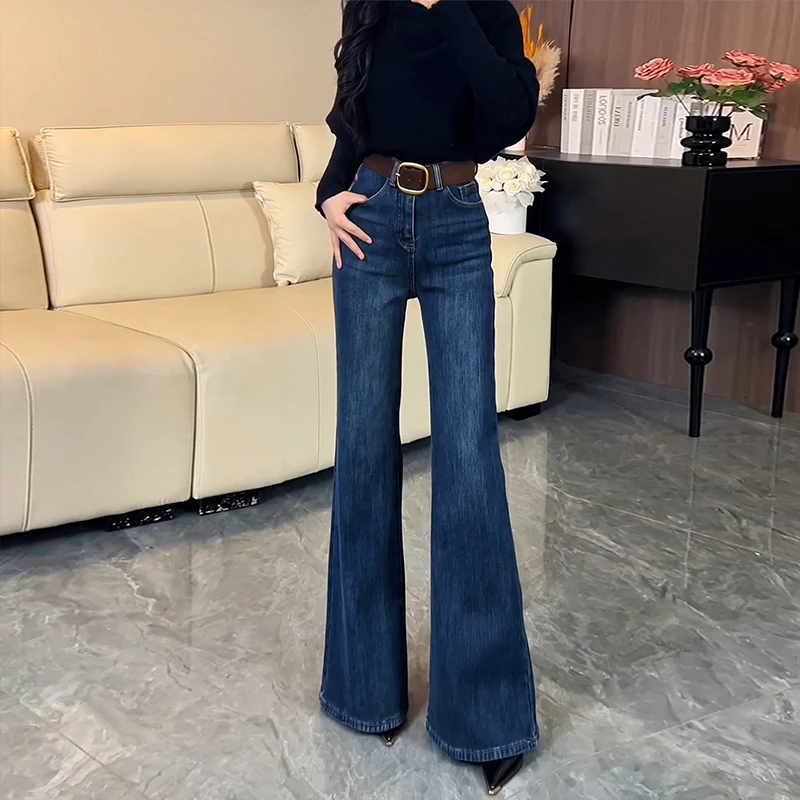 加绒窄版直筒微喇牛仔裤女2025冬季新款不贴腿显瘦垂感喇叭拖地裤