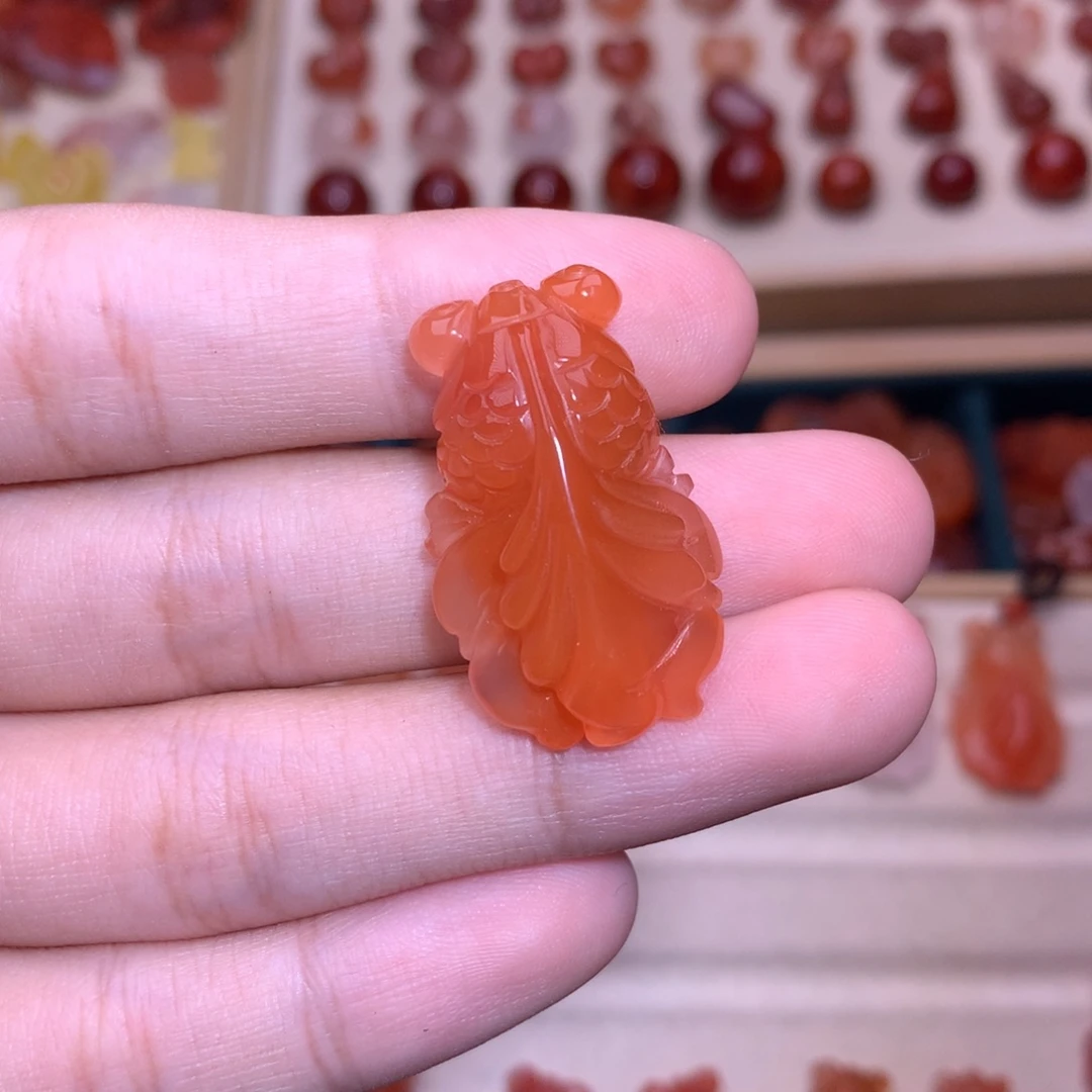 用***6南红玛瑙未镶嵌珠宝半成品金鱼60