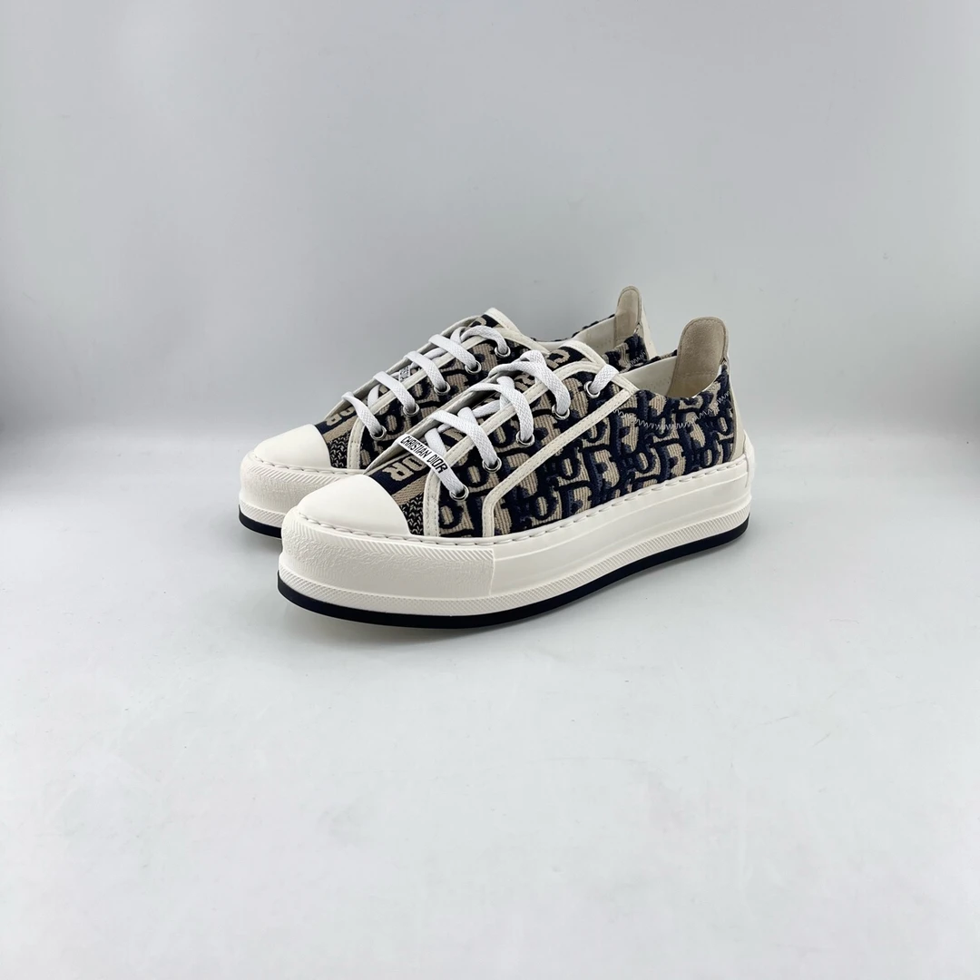 全新未使用 DIOR/迪奥 38.5码/满印刺绣厚底休闲板鞋/11659503