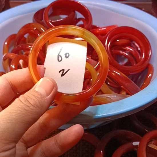 玛瑙/玉髓未镶嵌手镯