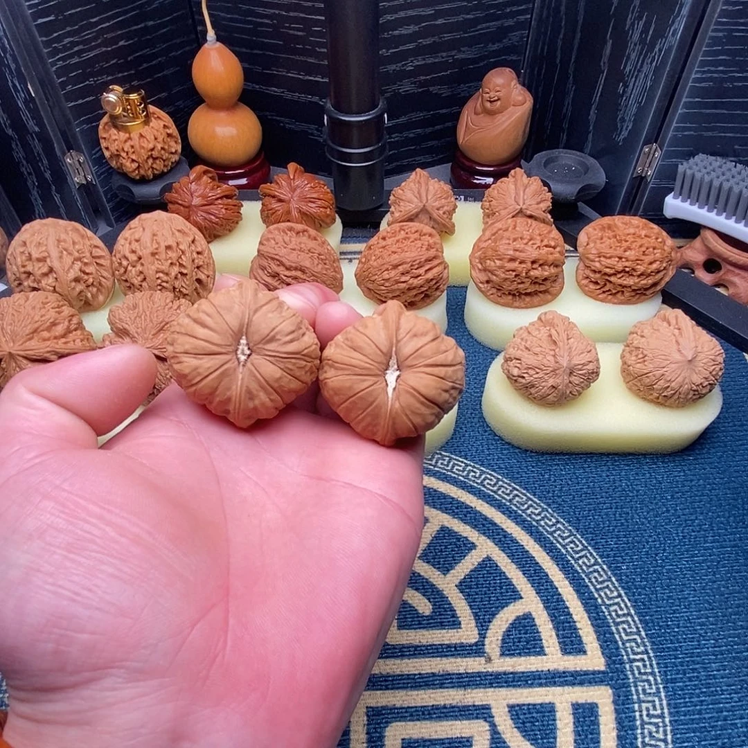 慕***瑶文玩核桃吊坠南瓜墩41尺全品