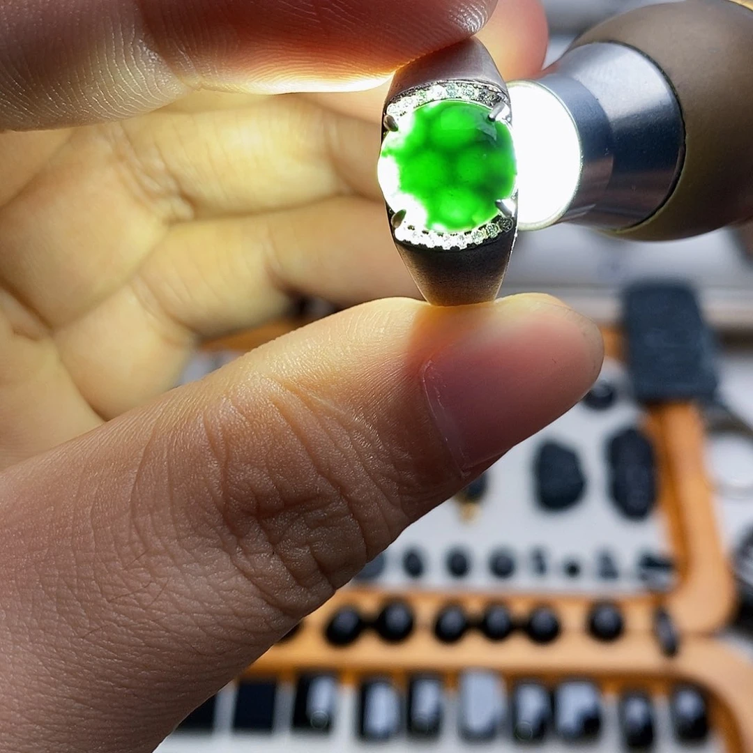 银S925镶嵌戒指翡翠