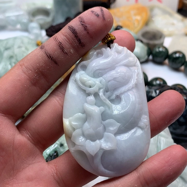 翡翠未镶嵌颈饰保真天然a货翡翠