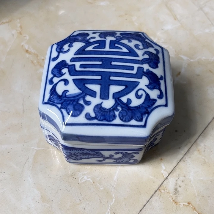 摆件轻微瑕疵介意勿拍不退不换