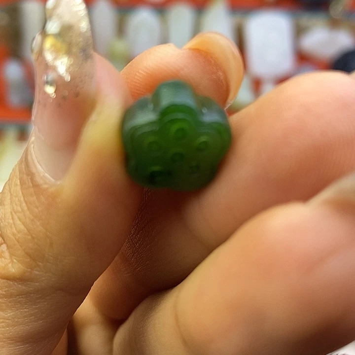 和田玉未镶嵌颈饰福利碧玉莲蓬吊坠