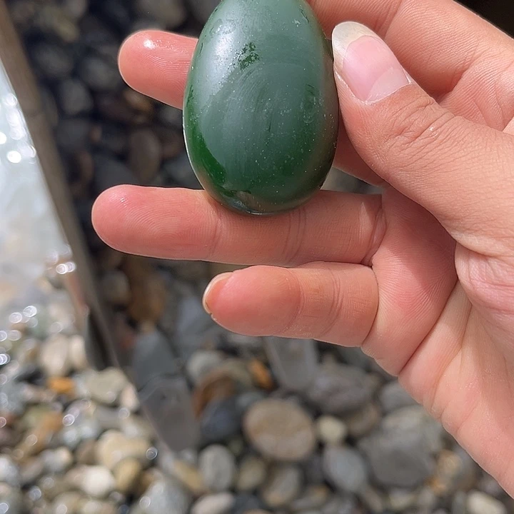 未镶嵌和田玉（糖玉）车挂