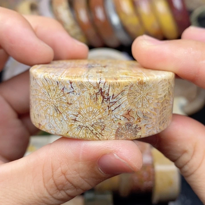 硅化玉手镯（贵妃镯）未镶嵌