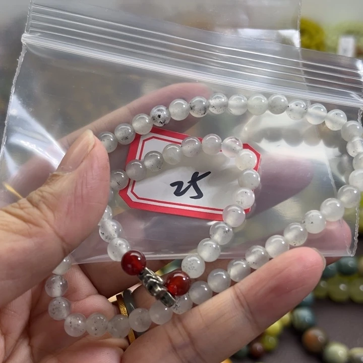 蛇纹石玉未镶嵌手链