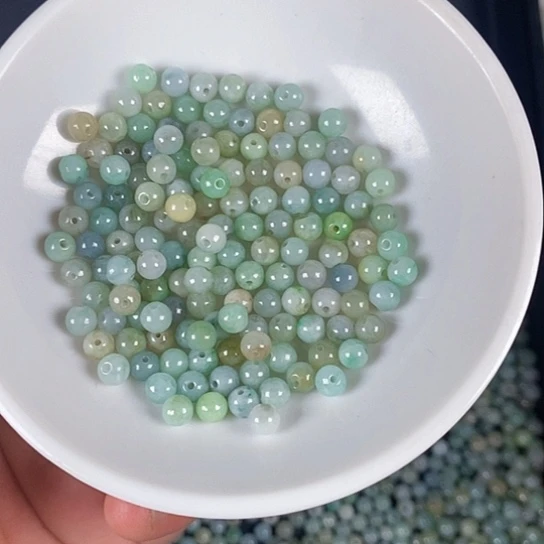 翡翠未镶嵌颈饰守***阁天然翡翠拍一发200