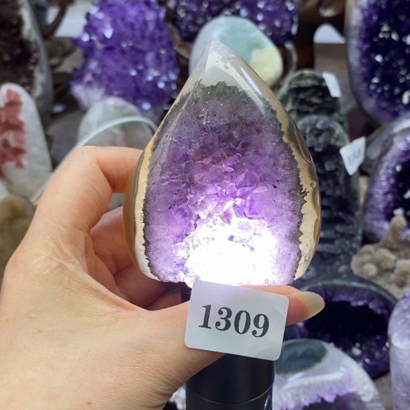 【闪购商品】未镶嵌大型摆件（非配饰）紫晶