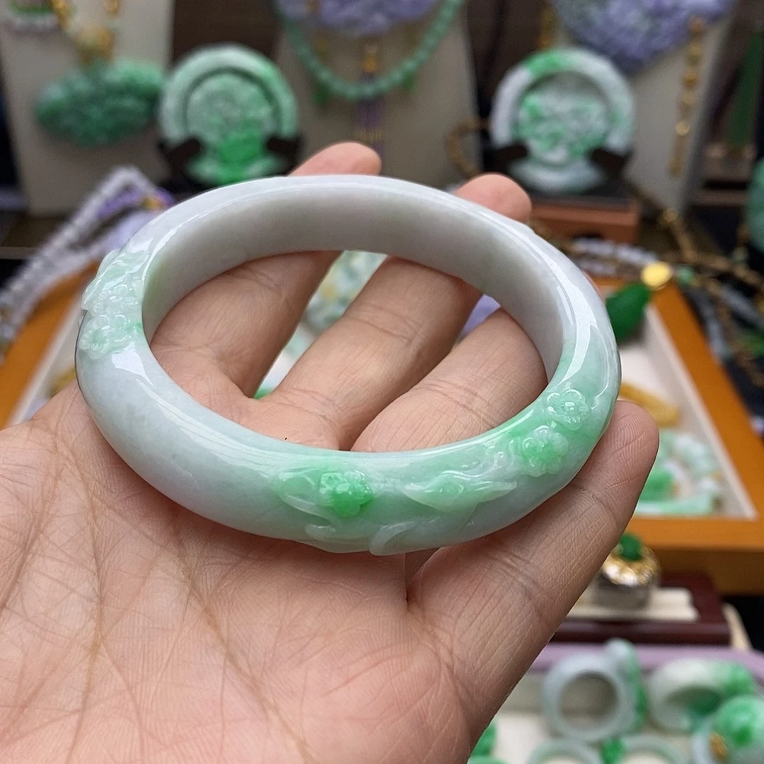 翡翠未镶嵌颈饰手镯57/58