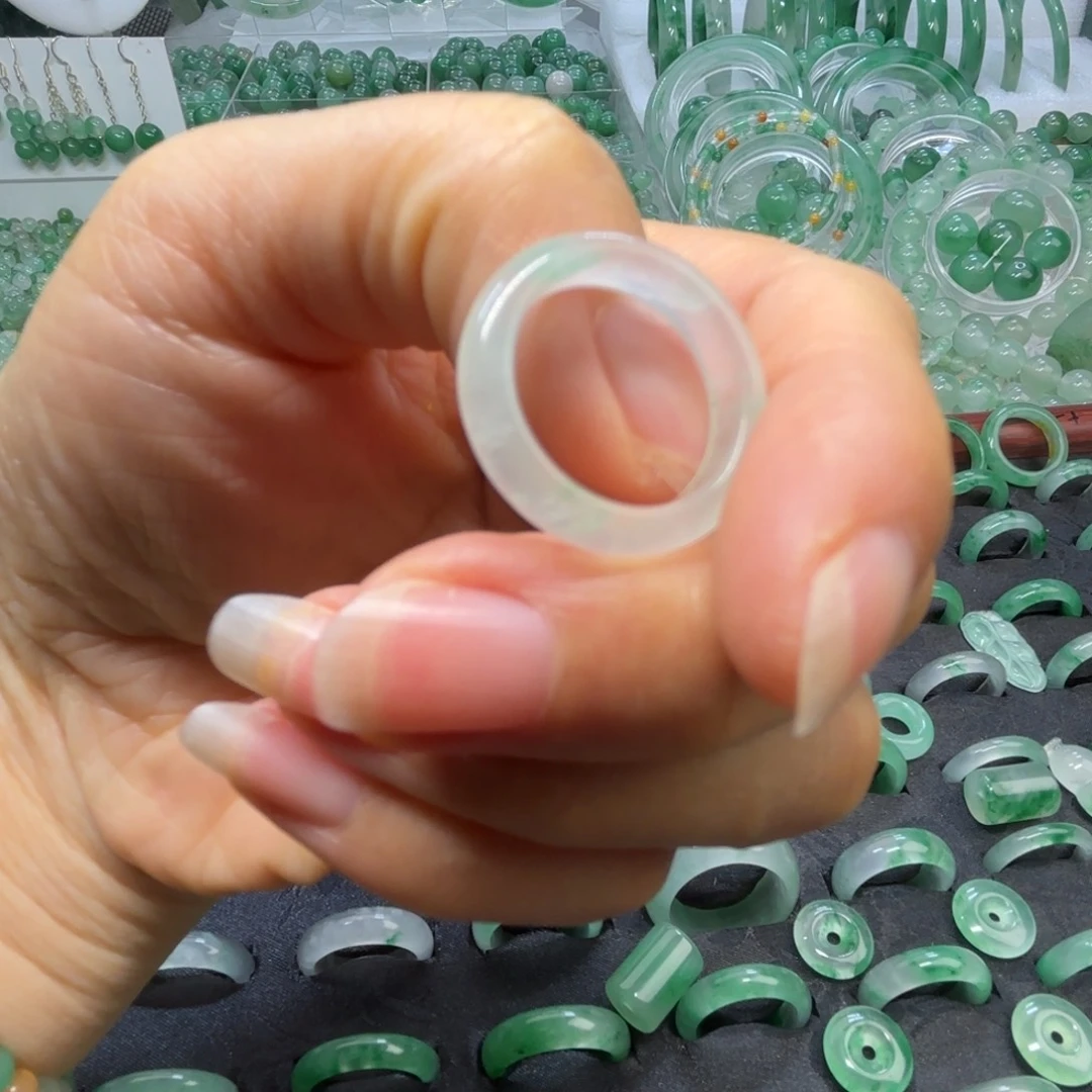 石英质玉（非洲翠）未镶嵌戒指  珠子  手镯白冰戒指